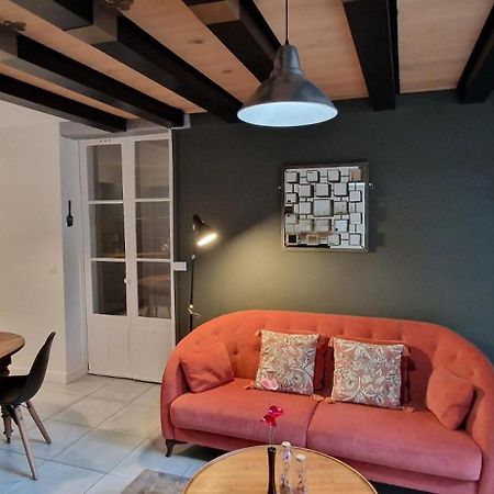 Bleautiful "Alienor" Charmant Appartement Avec Terrasse Fontainebleau Exterior foto